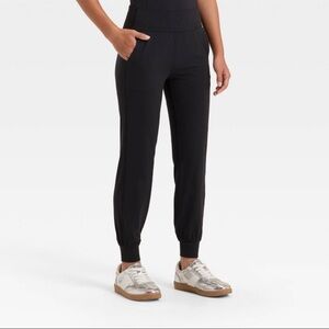 ALL IN MOTION Girls' Everyday Soft Jogger Leggings - Black M